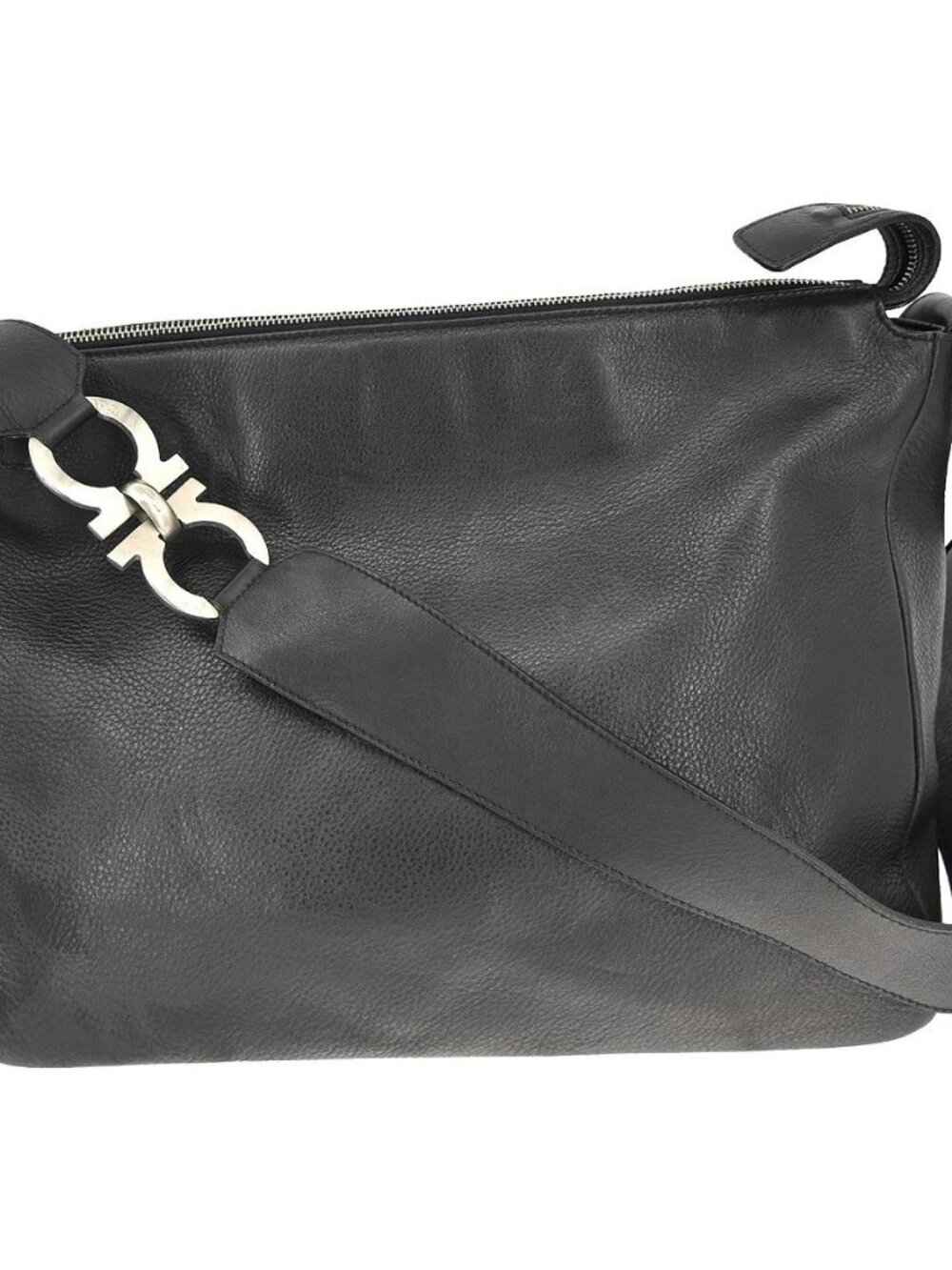 Salvatore Ferragamo Black Gancini Shoulder Bag DH-216697 NQ07586